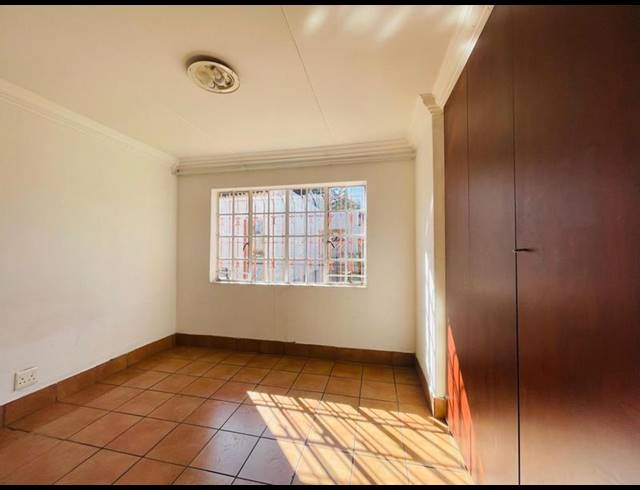 3 BEDROOM HOUSE FOR SALE IN POLLAK PARK